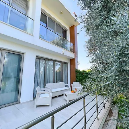 Olive Branch By Holidaykeys Agios Georgios (Kyrenia)