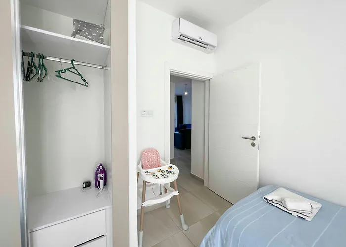 Olive Branch By Holidaykeys * Agios Georgios (Kyrenia)